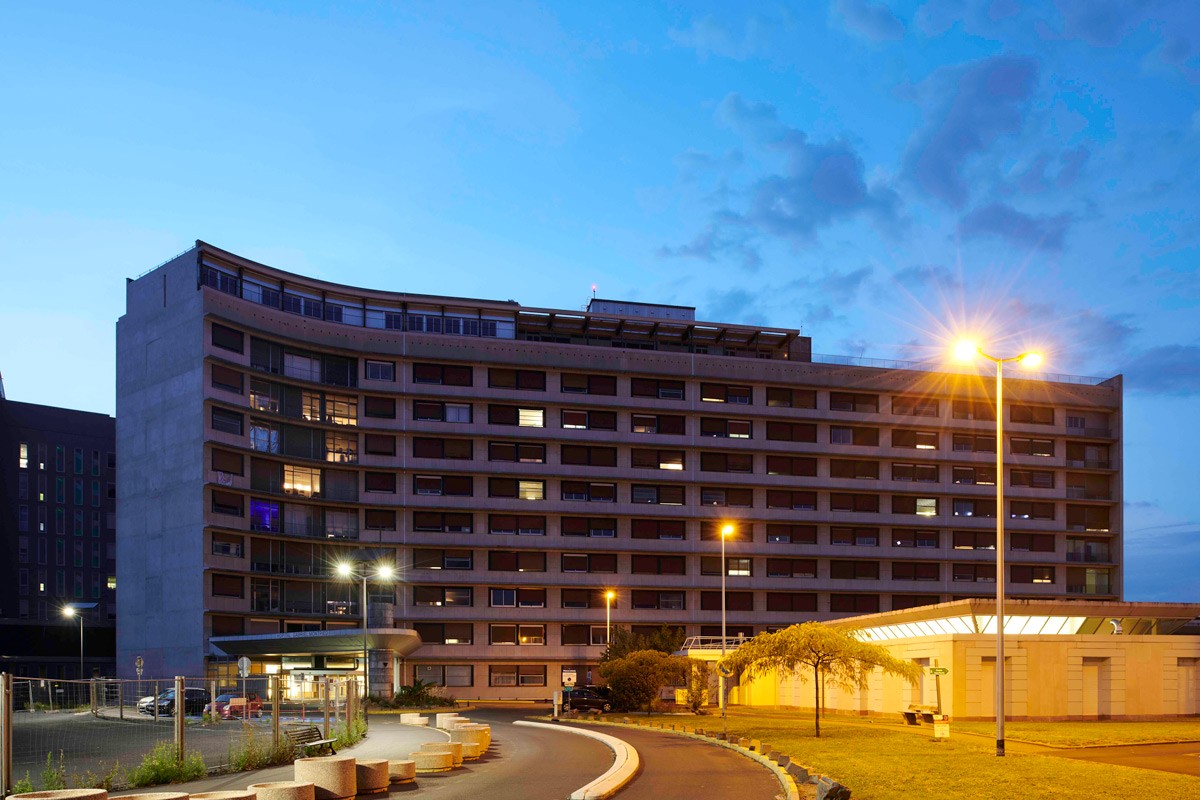 web.Extérieur-GM—Sylvain-Jouve-CHU CHU, hôpital